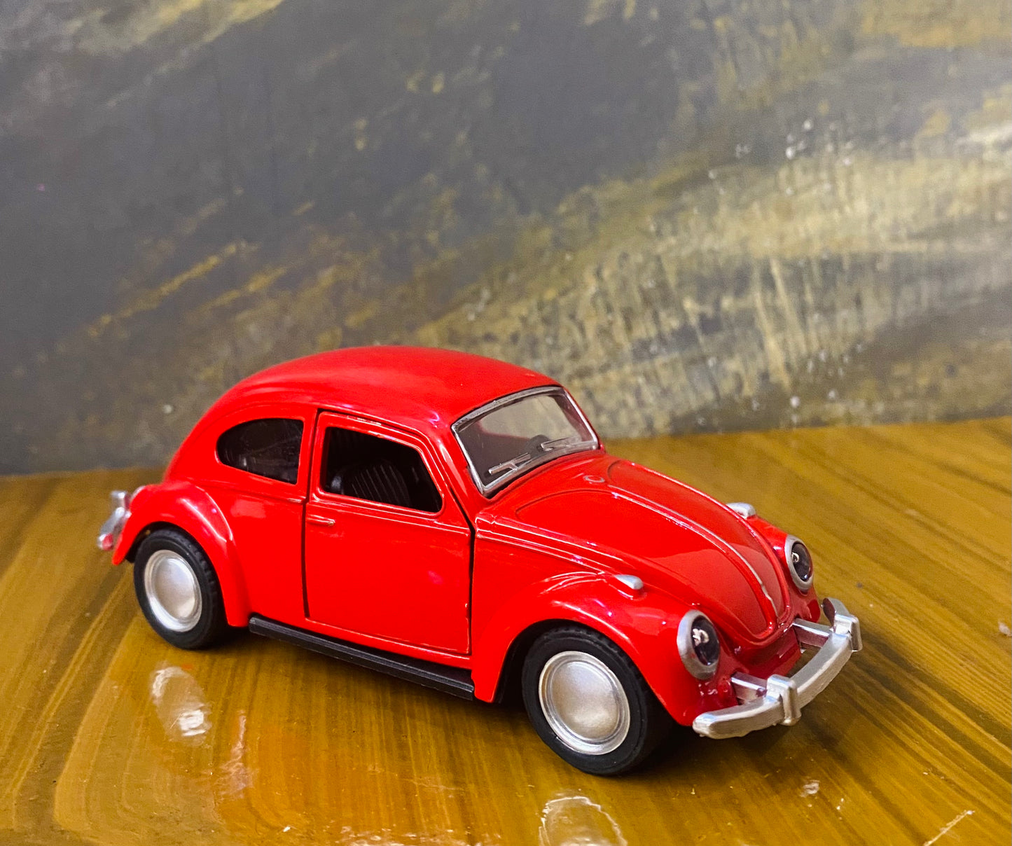 1:36 Beetle Metal Body Red