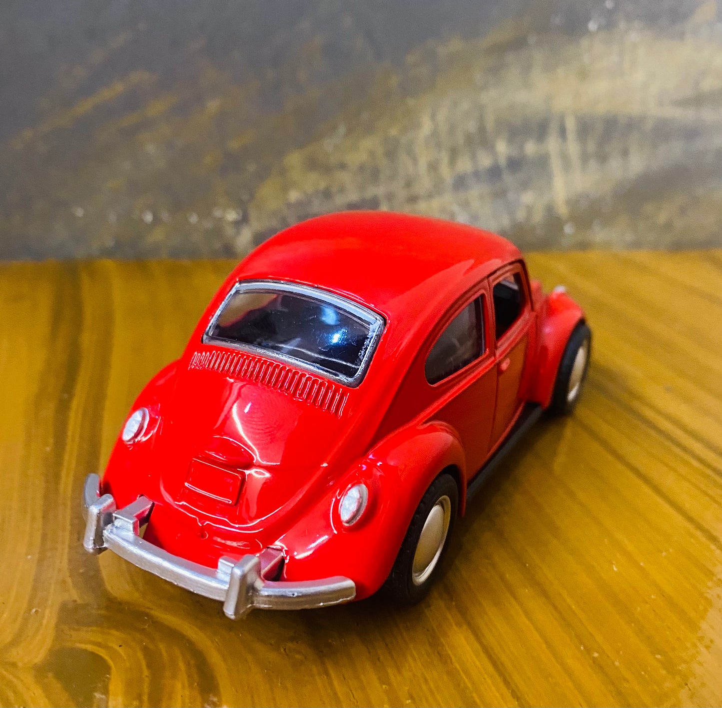 1:36 Beetle Metal Body Red