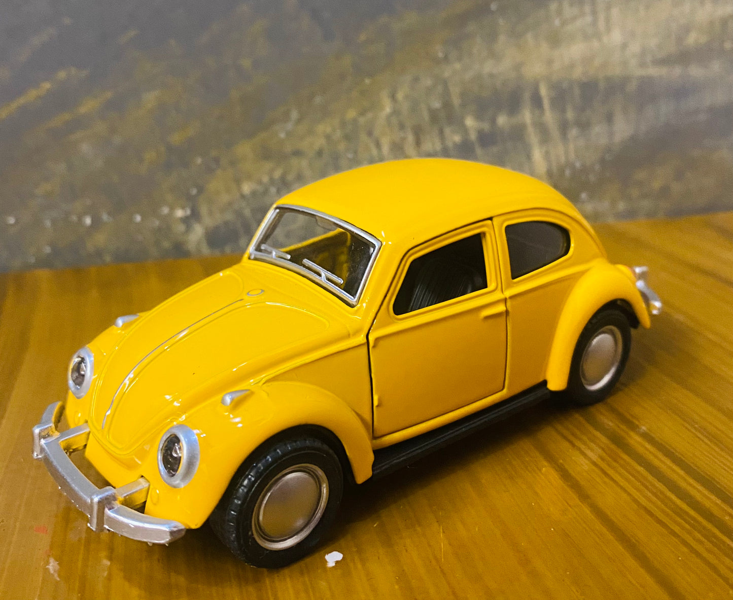 1:36 Beetle Metal Body Yellow