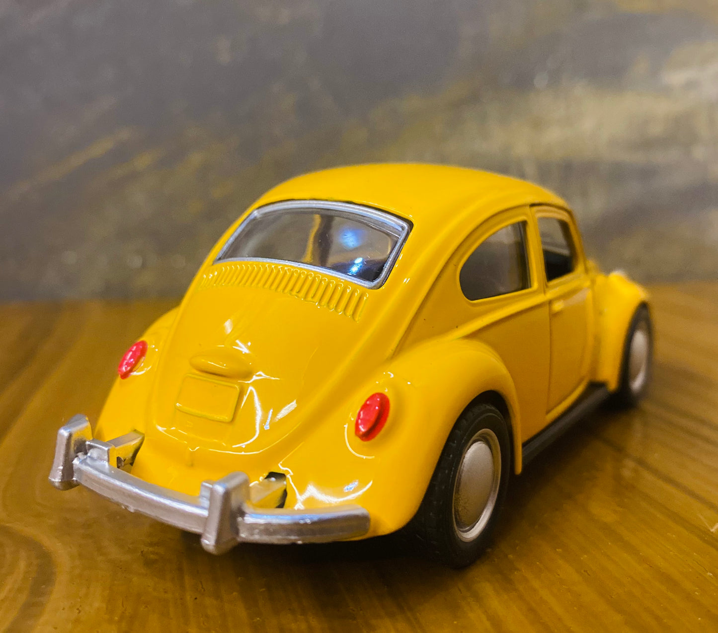 1:36 Beetle Metal Body Yellow