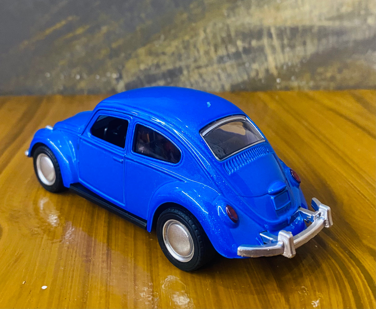 1:36 Beetle Metal Body Blue