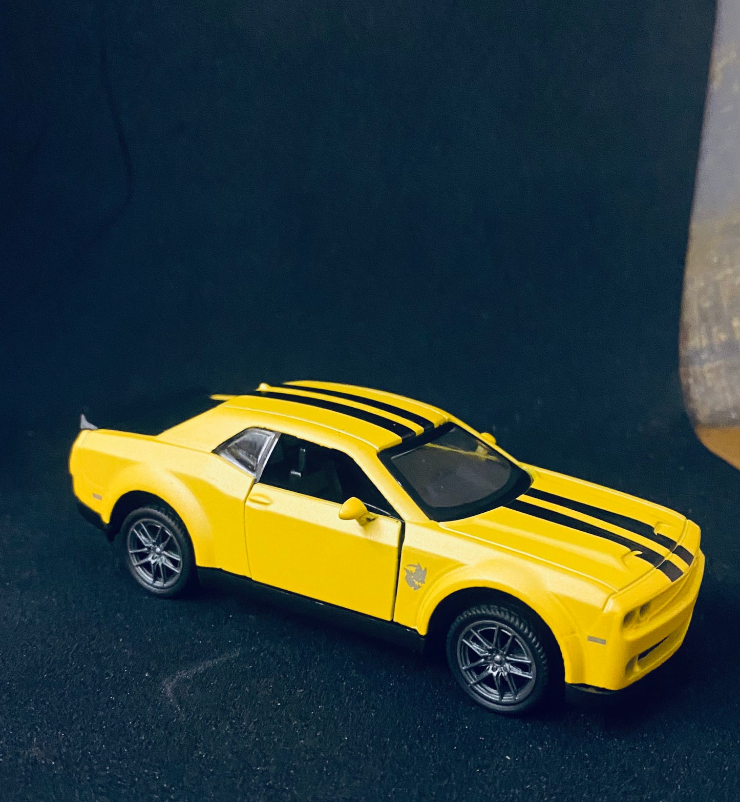 1:43 Metal Dodge Challenger