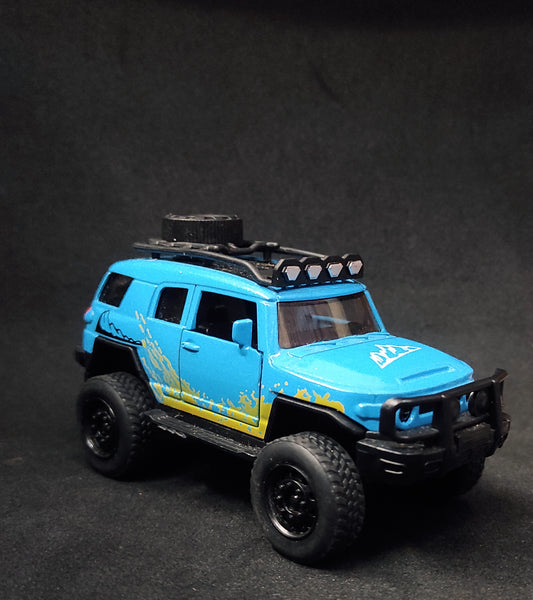 1:36 Fj Cruiser Blue