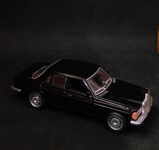 1:36 Mercedes Benz W123 Metal Diecast Car (Black)